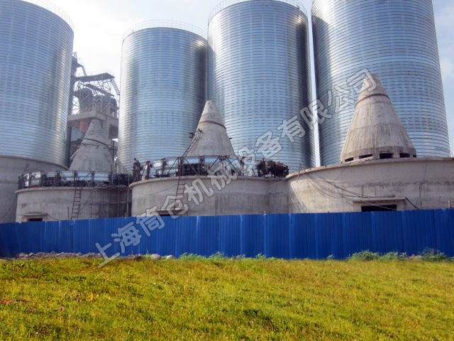 Cement steel silo